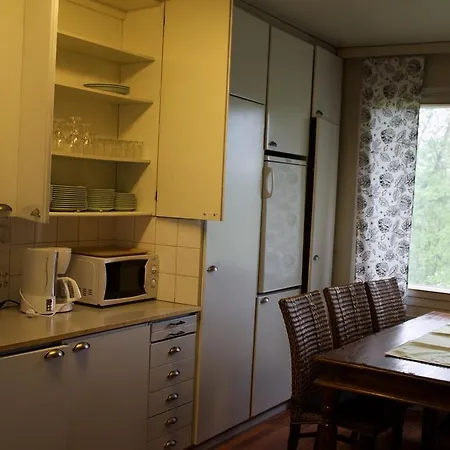 Appartement Valiaitankatu 3